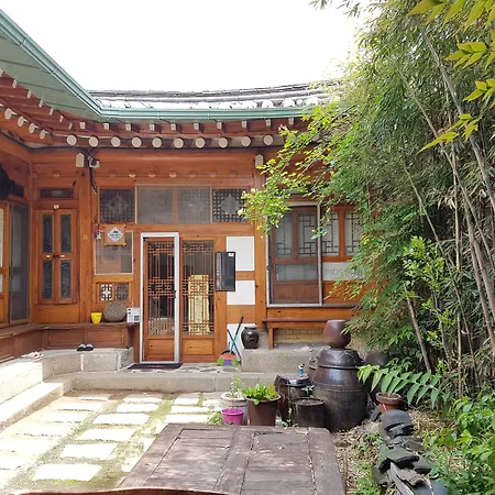 Gongsimga Hanok Guesthouse