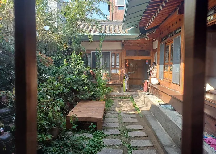 Gongsimga Hanok 2* Seul