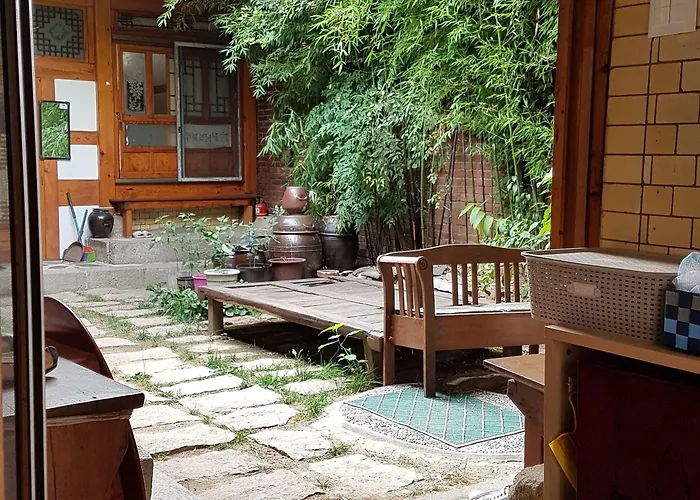 Gongsimga Hanok Seul