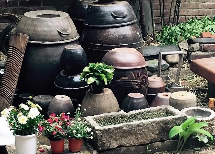 Gongsimga Hanok Seul